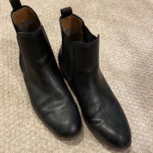 9.5 Apt 9 Chelsea Boots Black
